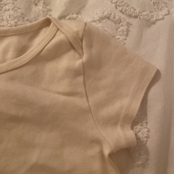 Brandy Melville Tee Shirt - Picture 2 of 3